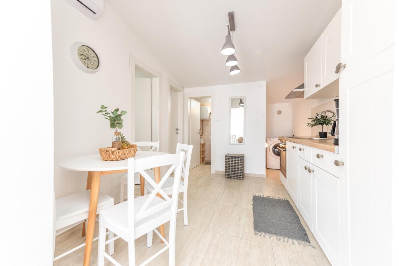 Apartment Tema Вир Екстер'єр фото