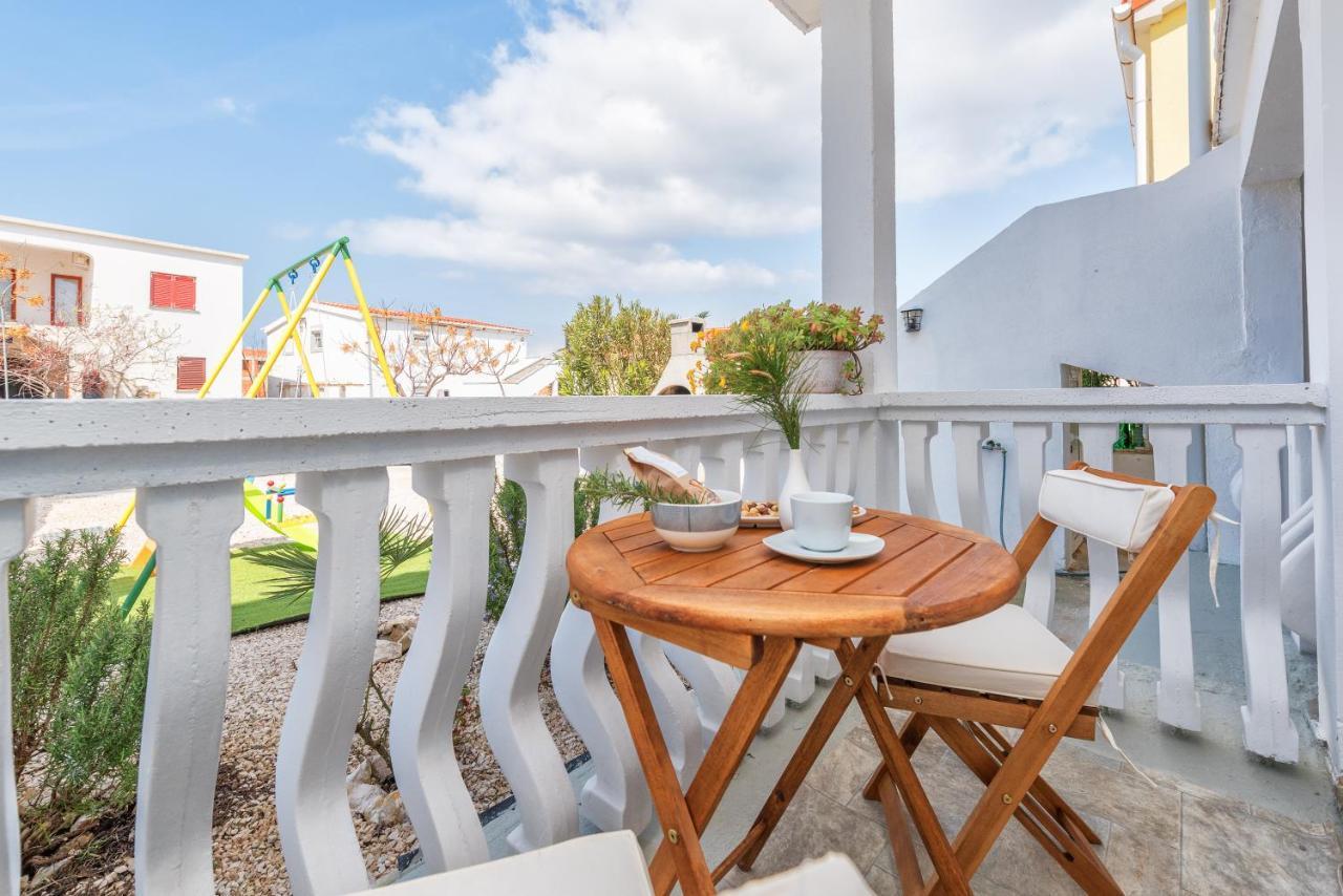 Apartment Tema Вир Екстер'єр фото
